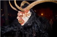 Perchtenlauf am Ebenfurther Adventmarkt, 28.11.2015