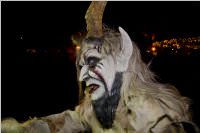 Perchtenlauf am Ebenfurther Adventmarkt, 28.11.2015