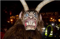 Perchtenlauf am Ebenfurther Adventmarkt, 28.11.2015
