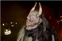 Perchtenlauf am Ebenfurther Adventmarkt, 28.11.2015