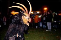 Perchtenlauf am Ebenfurther Adventmarkt, 28.11.2015