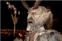 Perchtenlauf am Ebenfurther Adventmarkt, 28.11.2015