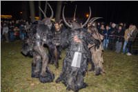Perchtenlauf am Ebenfurther Adventmarkt, 26.11.2016