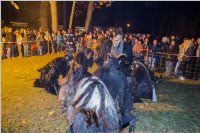 Perchtenlauf am Ebenfurther Adventmarkt, 26.11.2016