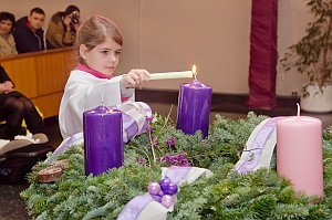 Adventkranzsegnung in Neufeld, 29.11.2015