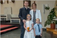 Familienfotos zur Erstkommunion in Neufeld, 24.04.2016