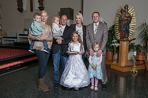 Familienfotos zur Erstkommunion in Neufeld, 24.04.2016