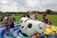 Kindergarten: Abschlussfest mit Hopsi Hopper, 29.05.2015