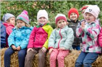 Traktorfahrt zum Erntedankfest im Kindergarten Neufeld, 30.09.2015