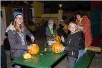 Kürbisschnitzen mit der ÖVP Neufeld, 31.10.2016