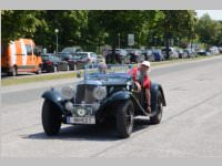 Oldtimer-Fahrt durch Neufeld, 22.06.2013