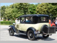 Oldtimer-Fahrt durch Neufeld, 22.06.2013