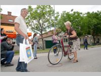 Oldtimer-Fahrt durch Neufeld, 14.06.2014