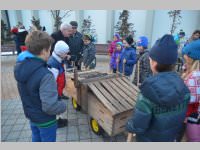 Osterratschen in Neufeld, 28.03.2013