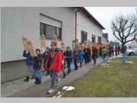 Osterratschen in Neufeld, 28.03.2013