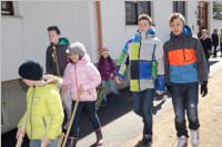 Osterratschen in Neufeld, 02.04.2015