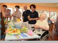 Cocktailstunde im Pflegeheim, 01.08.2013