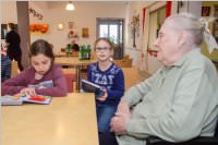 VS Neufeld 3B besucht das Pflegeheim, 30.11.2016