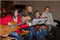 Roratefrhstck mit Volksschlern in Neufeld, 10.12.2015