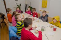 Roratefrhstck mit Volksschlern in Neufeld, 10.12.2015