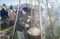 Sauschdelessen in Neufeld Dorf, 31.12.2016