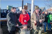 Sauschdelessen in Neufeld Dorf, 31.12.2016