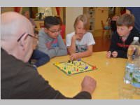 VS 4a besucht das Pflegeheim, 02.05.2013