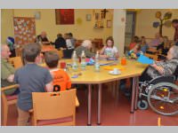 VS 4a besucht das Pflegeheim, 02.05.2013