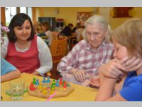 VS 4a besucht das Pflegeheim, 02.05.2013