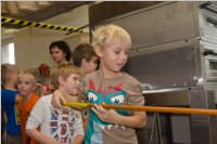 VS Neufeld 2. Klassen in der Bäckerei May, 21.10.2015