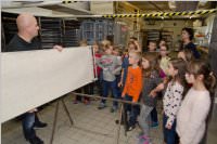VS Neufeld 2. Klassen in der Bäckerei May, 21.10.2015