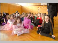 Fasching in der Volksschule Neufeld, 17.02.2015