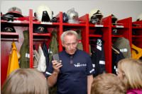 4. Klassen der VS Neufeld besuchen die FF Neufeld, 18.06.2015