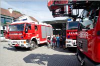 4. Klassen der VS Neufeld besuchen die FF Neufeld, 18.06.2015