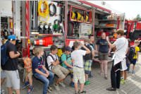 4. Klassen der VS Neufeld besuchen die FF Neufeld, 18.06.2015