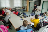 2. Klassen der VS Neufeld besuchen die FF Neufeld, 18.05.2016