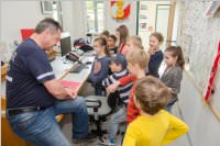 2. Klassen der VS Neufeld besuchen die FF Neufeld, 18.05.2016