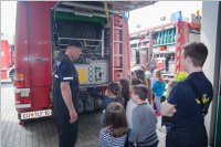 2. Klassen der VS Neufeld besuchen die FF Neufeld, 18.05.2016