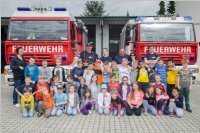 2. Klassen der VS Neufeld besuchen die FF Neufeld, 18.05.2016