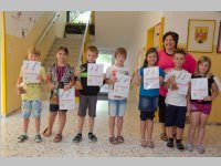 Siegerehrung zur Kids-Olympiade in der VS Neufeld, 25.06.2014