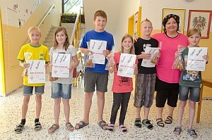 Siegerehrung zur Kids-Olympiade in der VS Neufeld, 25.06.2014