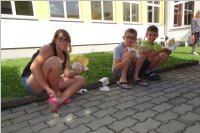 VS Neufeld: Langos im Schulgarten, 28.06.2016