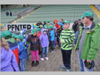 Volksschler beim Match Mattersburg vs. Liefering, 20.09.2013