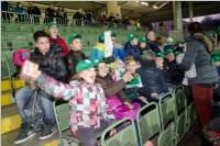 Volksschler beim Match Mattersburg vs. FAC, 20.03.2015