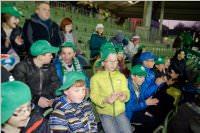 Volksschler beim Match Mattersburg vs. FAC, 20.03.2015