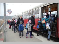 VS 3. Klassen bei Straenbahn und Christkindlmarkt, 19.11.2013