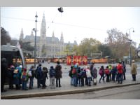 VS 3. Klassen bei Straenbahn und Christkindlmarkt, 19.11.2013