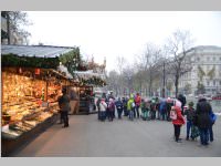 VS 3. Klassen bei Straenbahn und Christkindlmarkt, 19.11.2013