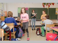 Tag der offenen Tr in der VS Neufeld, 04.12.2014