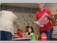 Trinkflaschen f�r die Erstkl�ssler, 03.09.2013